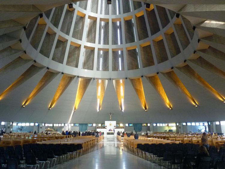 LE RELIQUIE DI PADRE PIO AL SANTUARIO MADONNA DELLE LACRIME