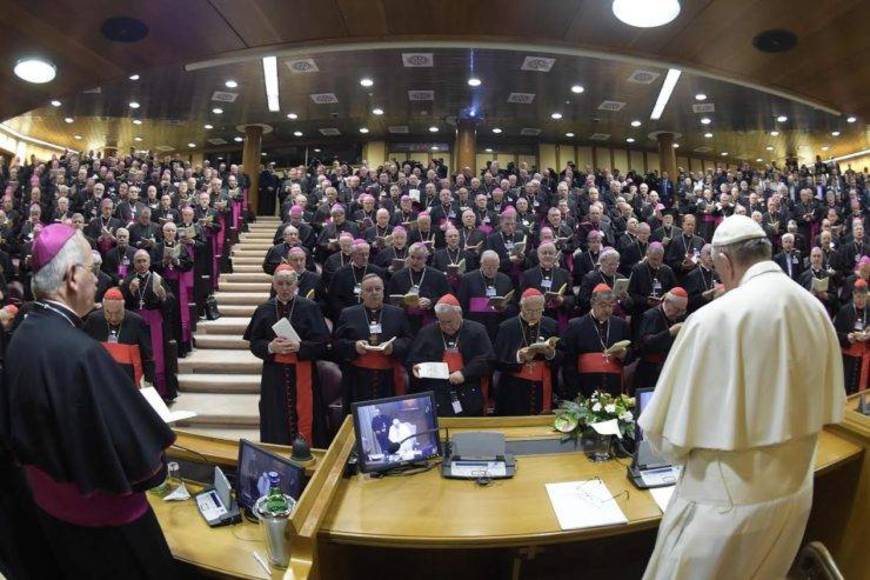 LA CONVERSIONE DELLE STRUTTURE E DELLE PERSONE NEI TRIBUNALI ECCLESIASTICI