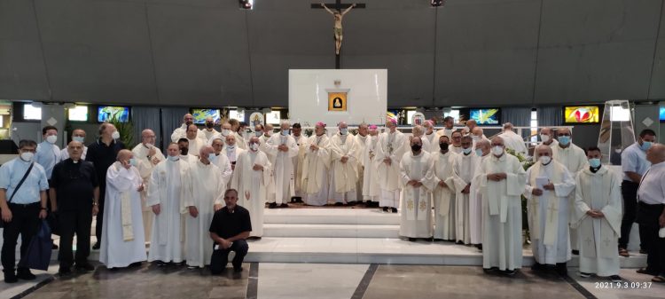 “ASSIDUI NELL’UNIONE FRATERNA”: I SACERDOTI DI SICILIA IN ESERCIZIO DI FRATERNITÀ