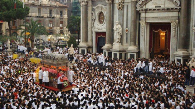 CONFERMATA LA SOSPENSIONE DELLE PROCESSIONI: LA DECISIONE DURANTE UNA SESSIONE STRAORDINARIA DELLA CESi