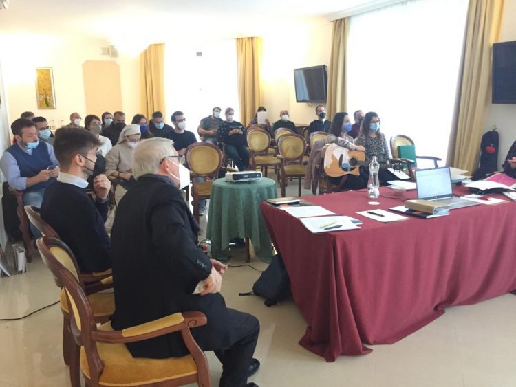 VERSO LA GIORNATA DEI GIOVANI: INCONTRO DELLA COMMISSIONE REGIONALE