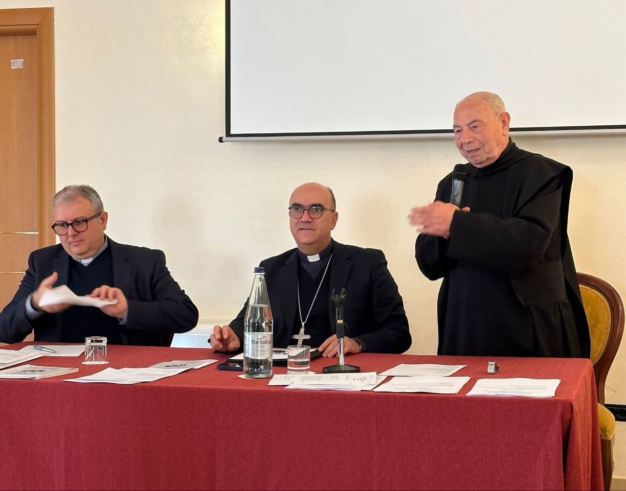 “LA BELLEZZA DELLA LITURGIA”: SINTESI DELLA GIORNATA DI STUDIO PER RICORDARE IL 60° DI PROMULGAZIONE DI “SACROSANCTUM CONCILIUM”. CRONACA DELL’EVENTO, VIDEO E GALLERIA FOTOGRAFICA