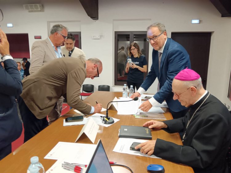 TAVOLA ROTONDA IN SEMINARIO SULLA CRISI IDRICA: UN PATTO DI CORRESPONSABILITÀ PER IL FUTURO DELLA NOSTRA TERRA”