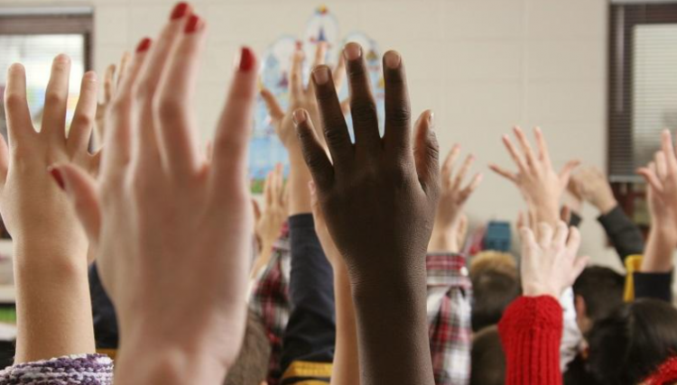 SCUOLA E PASTORALE SOCIALE: UN CORSO DI FORMAZIONE ALL’IMPEGNO SOCIALE E POLITICO DEDICATO AGLI STUDENTI