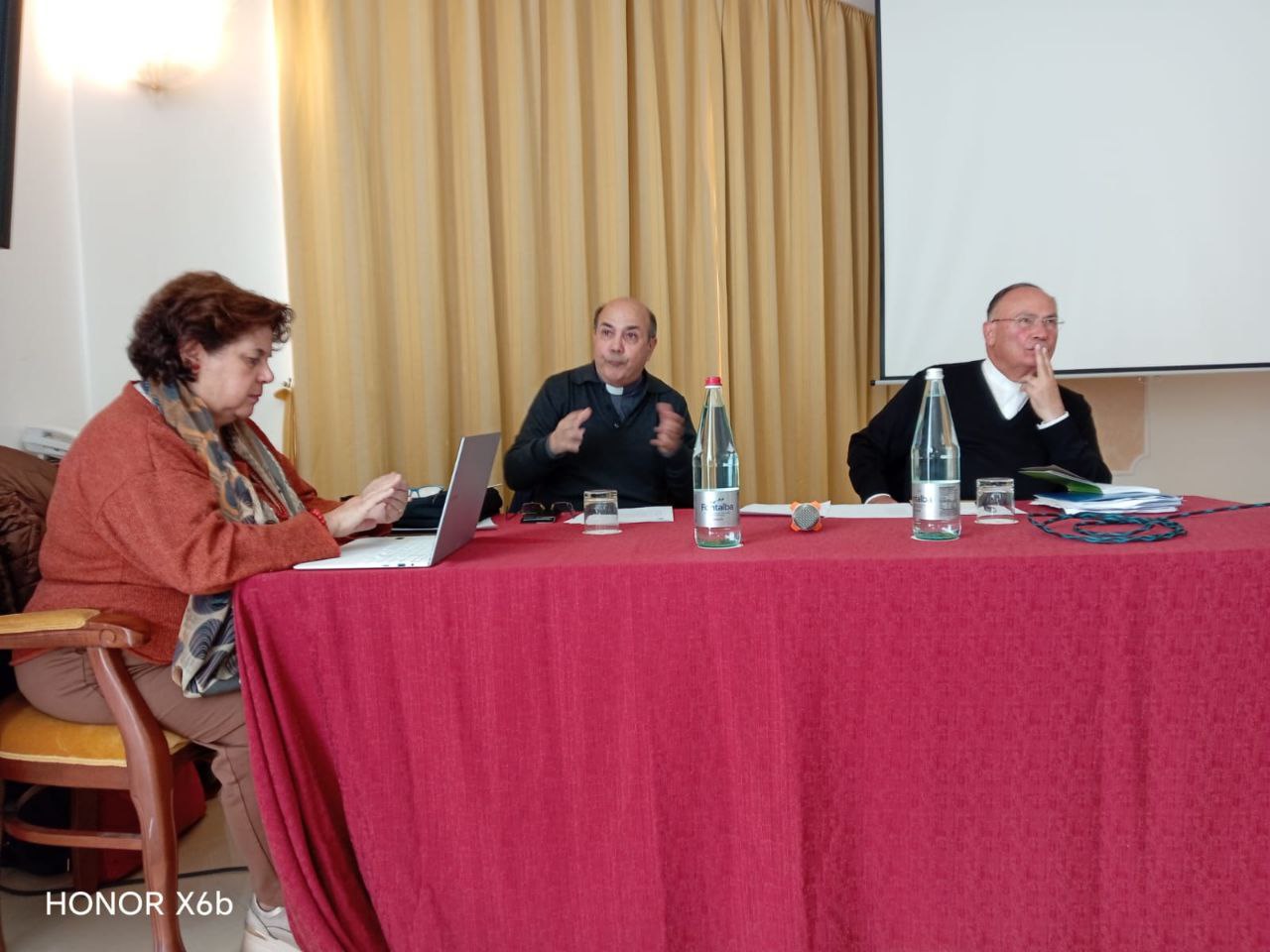 TEMPI D’INCONTRO MA SOPRATTUTTO MODALITÀ: LA MISSIO REGIONALE AL LAVORO. FORMAZIONE E NECESSITÀ DI FAR RETE