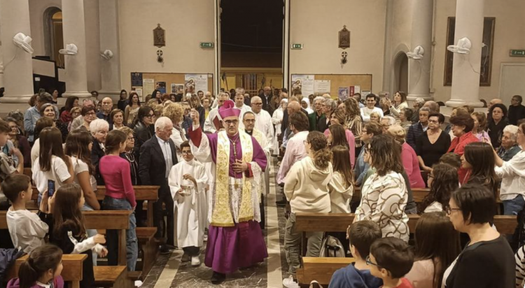 DA GIOVEDÌ 15 GENNAIO IL VESCOVO IN VISITA PASTORALE ALLA COMUNITÀ PARROCCHIALE MADONNA DELLE LACRIME DI VITTORIA
