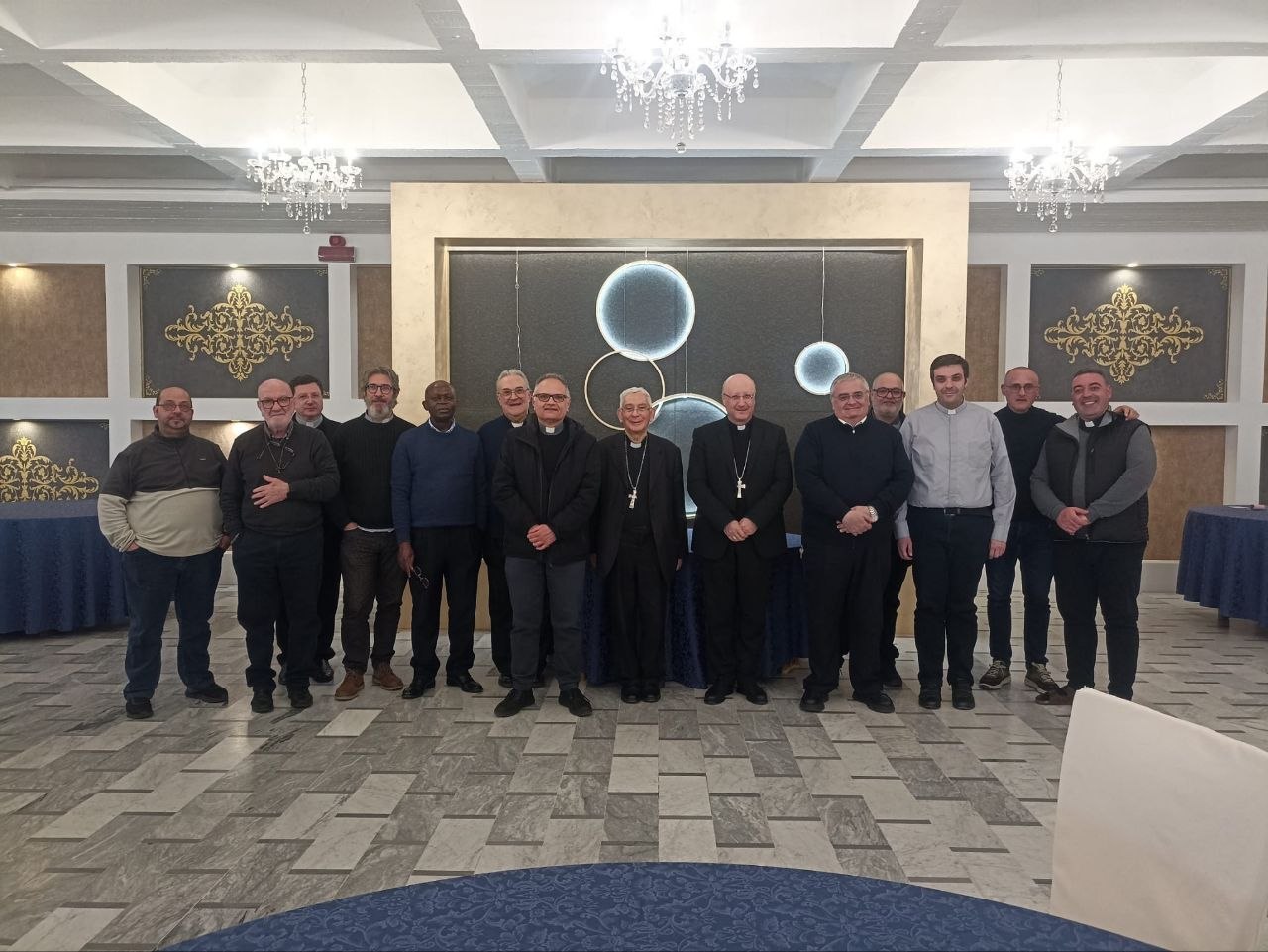 LA CURA DI SÉ PER ESSERE AL SERVIZIO PIENO DELLA CHIESA: UN PERCORSO DI FORMAZIONE E BENESSERE PER I SACERDOTI