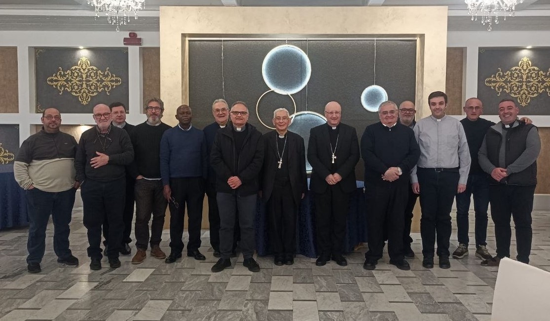 LA CURA DI SÉ PER ESSERE AL SERVIZIO PIENO DELLA CHIESA: UN PERCORSO DI FORMAZIONE E BENESSERE PER I SACERDOTI