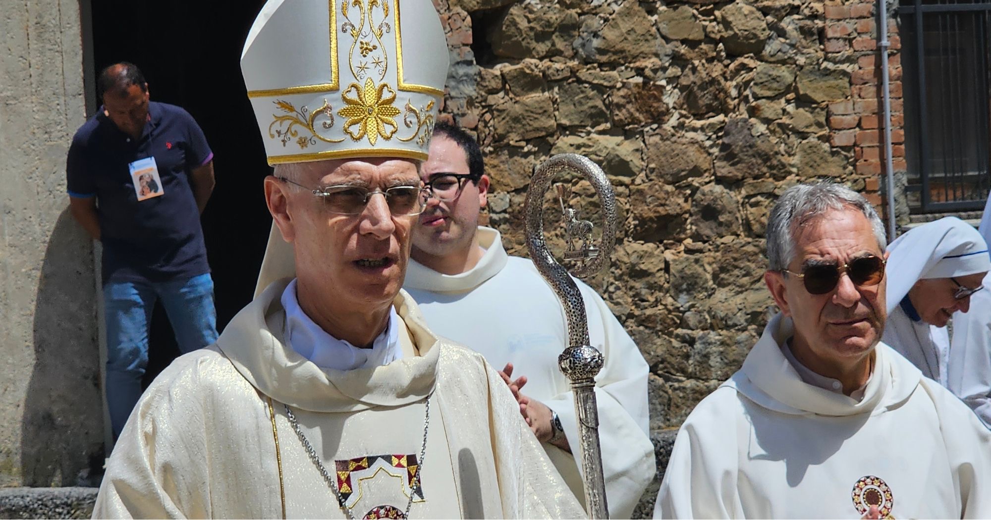 A GIBILMANNA LA CHIESA SICILIANA SI RITROVA NEL SEGNO DELLA PACE E DELLA SINODALITÀ. MONS. RASPANTI: “SIAMO SEGNO DI SPERANZA”