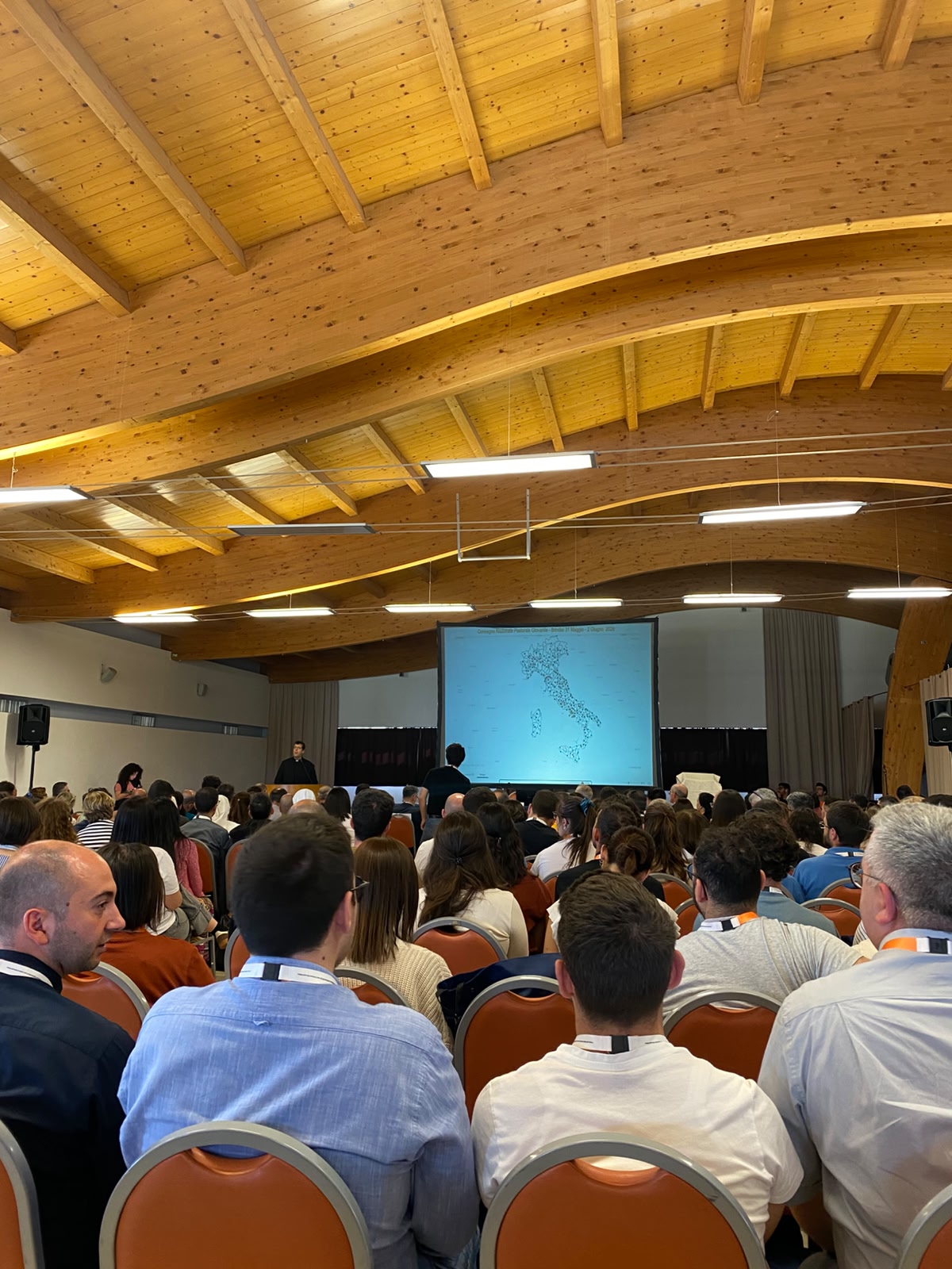 LA SICILIA AL CONVEGNO NAZIONALE DI PASTORALE GIOVANILE A BRINDISI: 