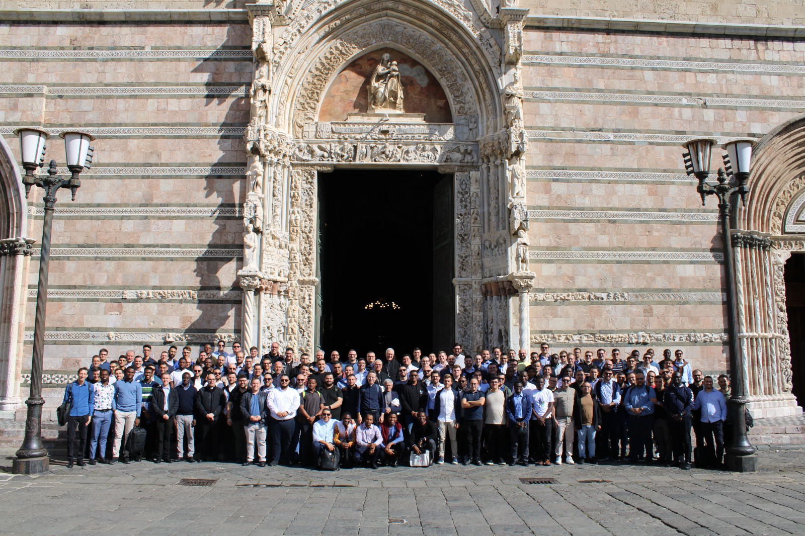 XLVII DIALOGO DEI SEMINARI DI SICILIA: A MESSINA DA TUTTA LA REGIONE PER INCONTRARSI E RIFLETTERE SU COME “ABITARE I SOCIAL CON SAPIENZA”